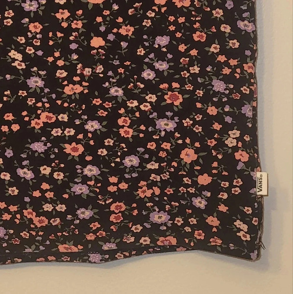 Vans Women's Black Floral Scoop Neck Tee - Picture 5 of 8